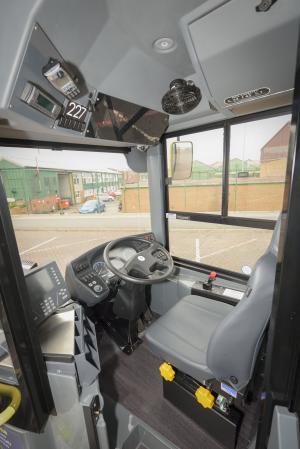 Alexander Dennis Enviro200 2015 года 